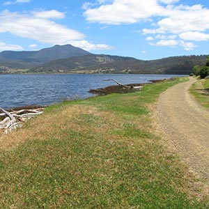 Riverside Drive Foreshore Walk